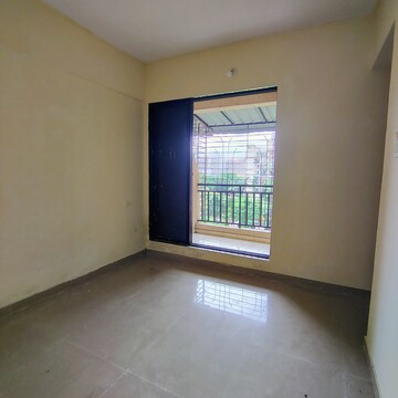Room in 2 BHK Apartment at Golden Tower, Sector 24 Taloja – for Rent