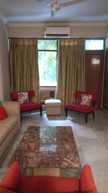 Living Room in 3 BHK Builder Floor at Defence Colony – for Rent