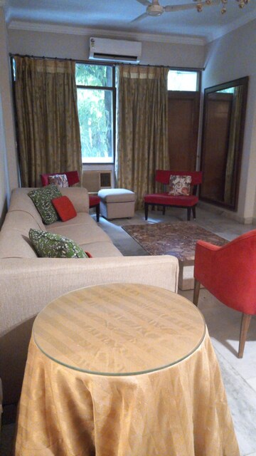Living Room in 3 BHK Builder Floor at Defence Colony – for Rent