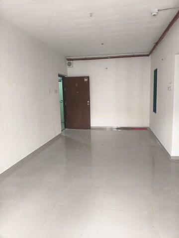 Room in 2 BHK Apartment at Indiabulls One Indiabulls Park, New Panvel – for Rent