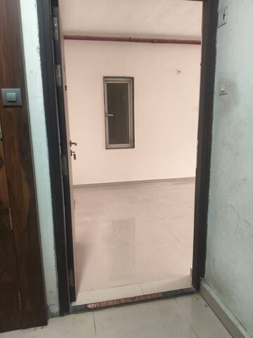 Room in 2 BHK Apartment at Indiabulls One Indiabulls Park, New Panvel – for Rent