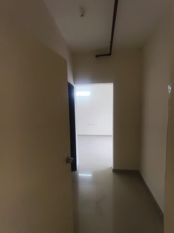 Room in 2 BHK Apartment at Indiabulls One Indiabulls Park, New Panvel – for Rent