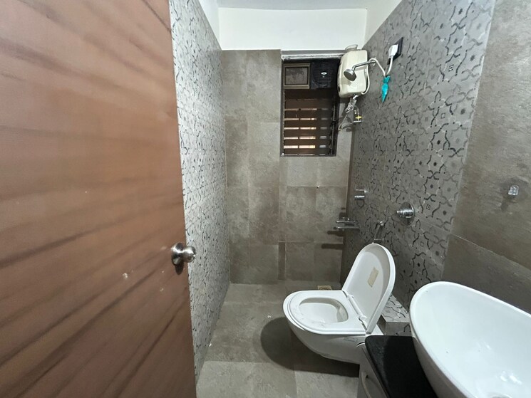 Bathroom, db-parkwoods 3 Bedroom 900 Sq.Ft. Apartment In Kasarvadavali Thane 9193789