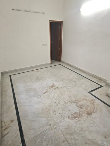Room in 1 RK Builder Floor at BPL Apartments, Sector 48 – for Sale