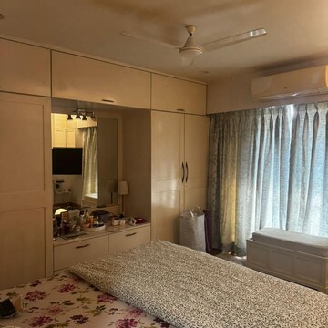 Bedroom in 2 BHK Apartment at Khar West – for Sale