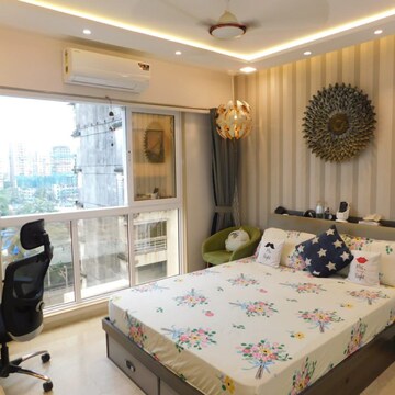 Bedroom in 3 BHK Apartment at Platinum Life, Munshi Nagar – for Sale