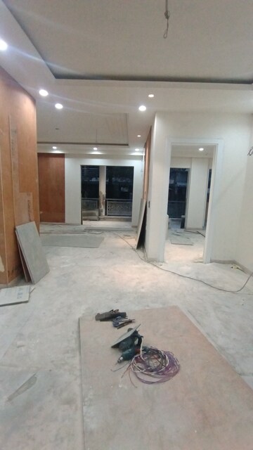 3.5 BHK Apartment For Sale in Nainilake RWA, Model Town