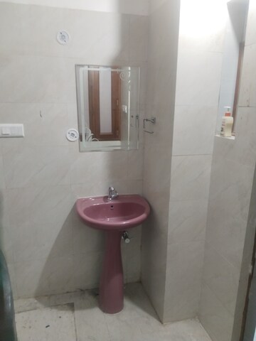 Bathroom in 2 BHK Builder Floor at Gomti Nagar – for Rent