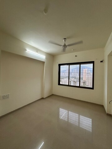 Room in 2 BHK Apartment at Fenklin Belleza, Ghodbunder Road – for Rent