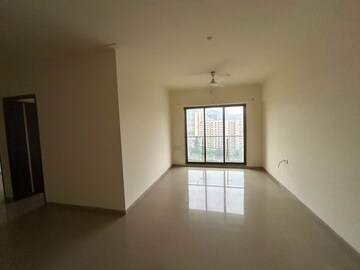 Room in 2 BHK Apartment at Fenklin Belleza, Ghodbunder Road – for Rent