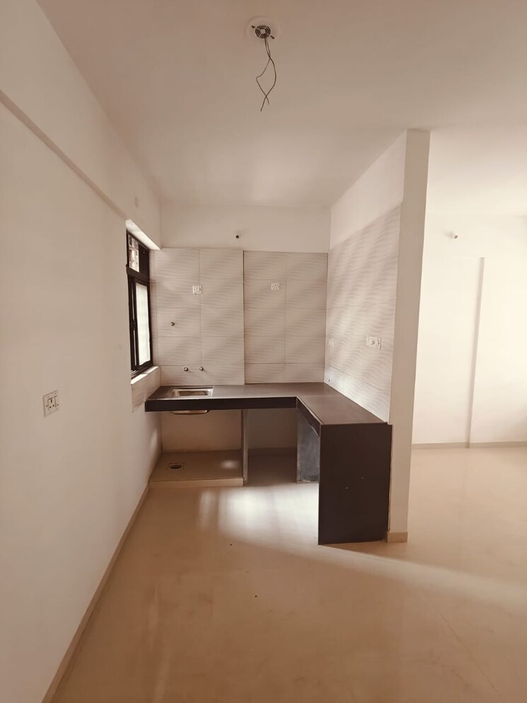 Kitchen, oxy-beaumonde 1 Bedroom 542 Sq.Ft. Apartment In Viman Nagar Pune 9193867