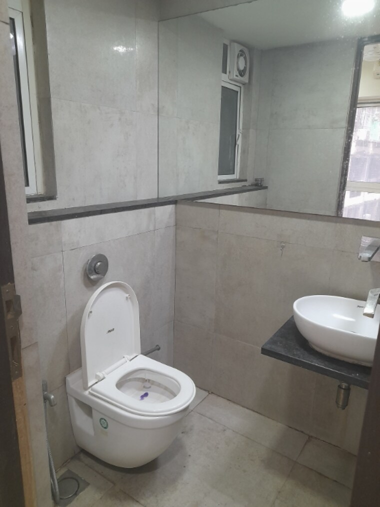 Bathroom, omkar-meridia 2 Bedroom 650 Sq.Ft. Apartment In Kurla West Mumbai 9193893