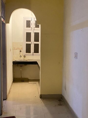 Bathroom in 1.5 BHK Builder Floor at Mayur Vihar – for Rent