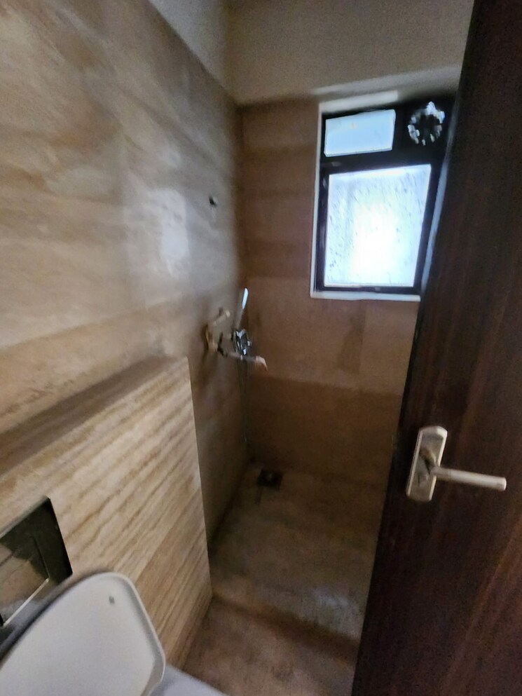 Bathroom, shreedham-classic 2 Bedroom 787 Sq.Ft. Apartment In Goregaon West Mumbai 9193953