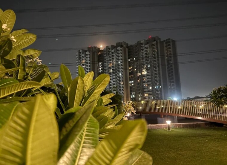 Garden, pareena-coban-residences 3 Bedroom 1997 Sq.Ft. Apartment In Sector 99a Gurgaon 9193954
