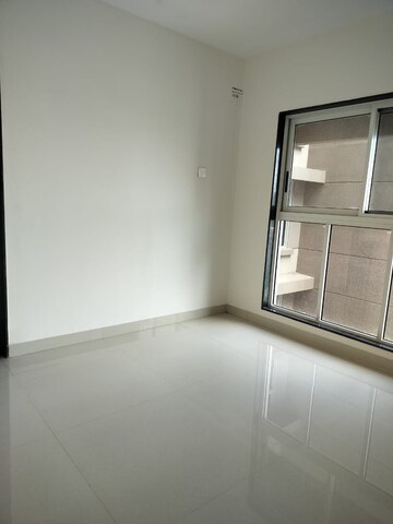 Room in 2 BHK Apartment at Worli – for Rent