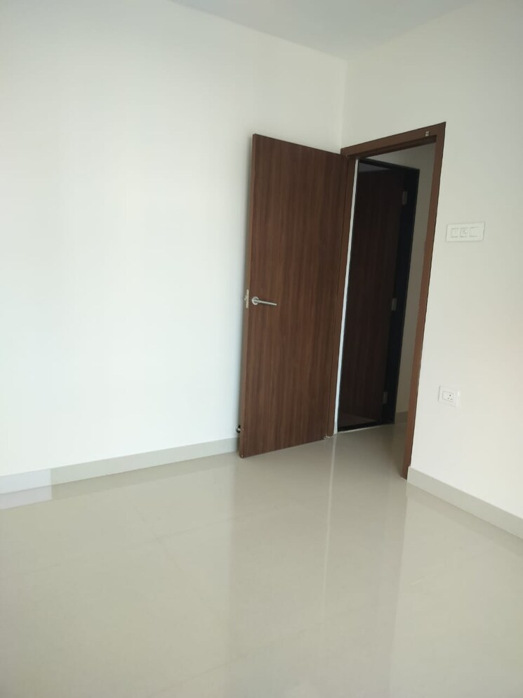 Room, worli 2 Bedroom 650 Sq.Ft. Apartment In Worli Mumbai 9193962