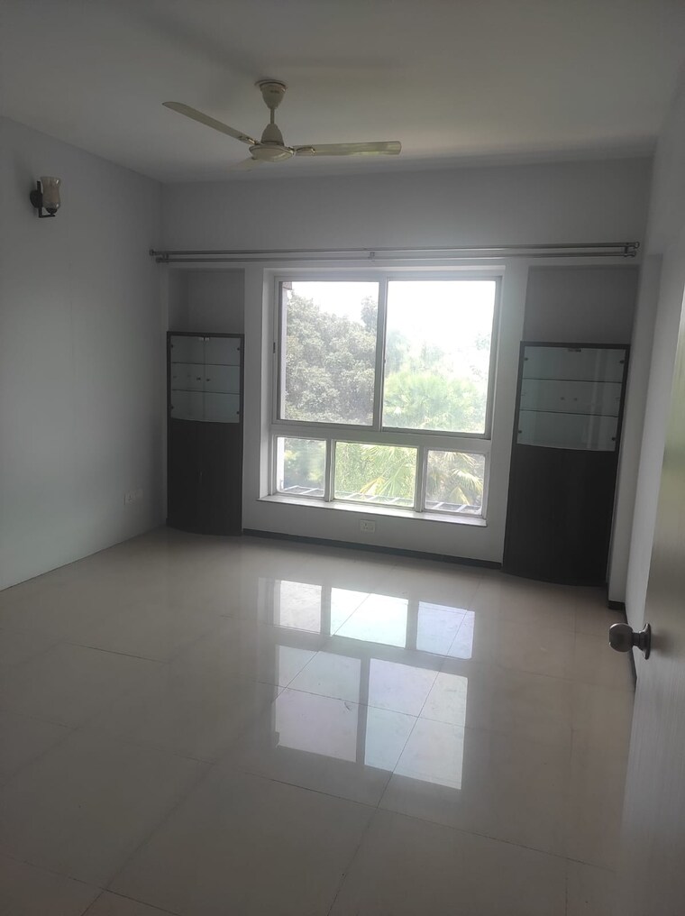 Room, clover-village 3 Bedroom 1620 Sq.Ft. Apartment In Wanowrie Pune 9193952