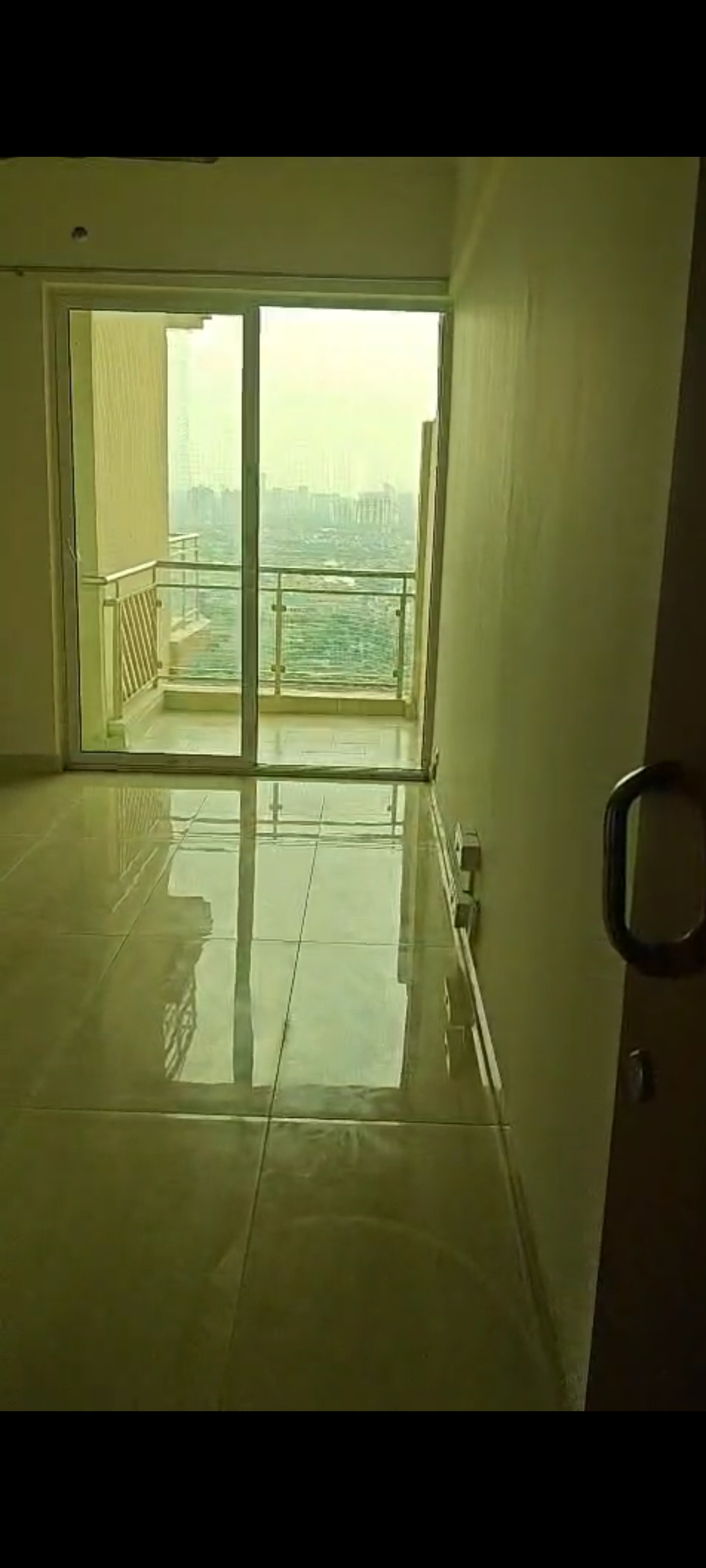 3 BHK 947 Sq.Ft. Apartment in Gaur Saundaryam