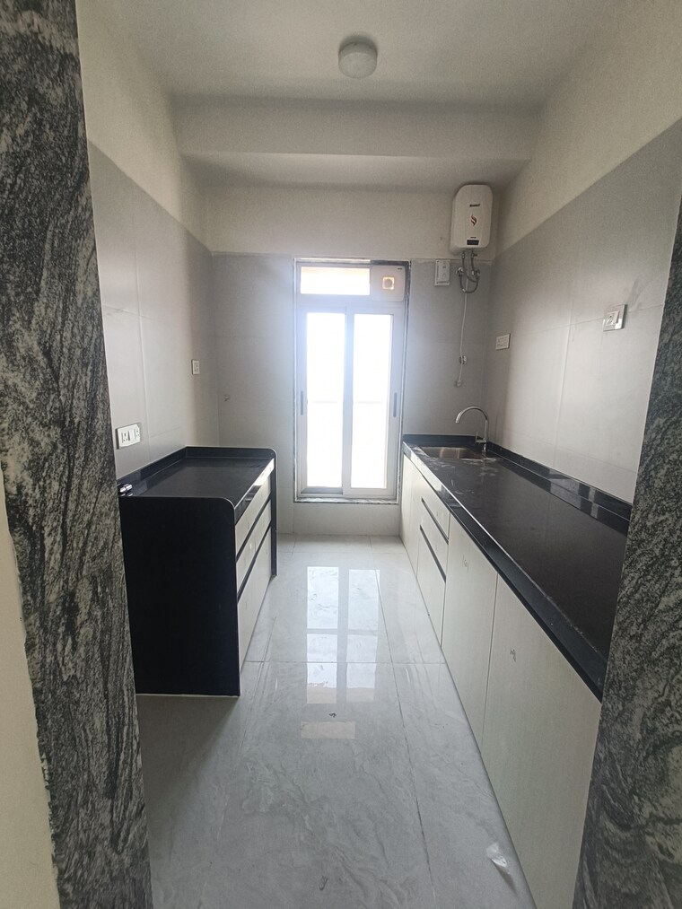 Kitchen, bharat-arize 2.5 Bedroom 875 Sq.Ft. Apartment In Goregaon West Mumbai 9193997