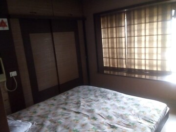 Room in 4 BHK Apartment at Happy Valley, Manpada – for Rent