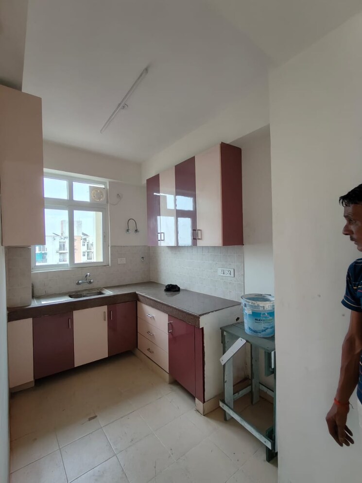 Kitchen, amolik-sankalp 3 Bedroom 646 Sq.Ft. Apartment In Sector 85 Faridabad 9194031