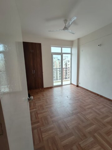 Room in 3 BHK Apartment at Amolik Sankalp, Sector 85 – for Sale
