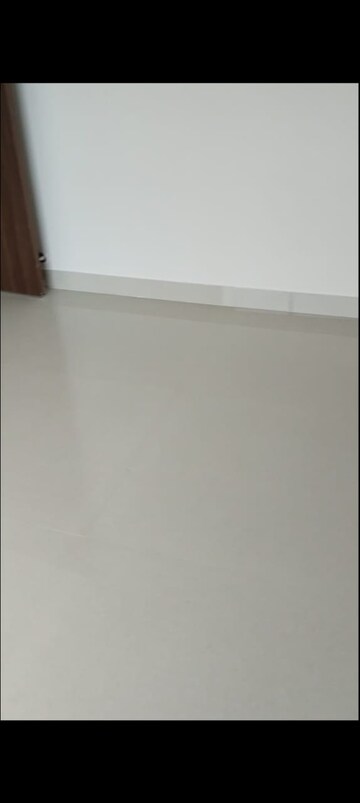 Room in 2 BHK Apartment at Worli – for Rent