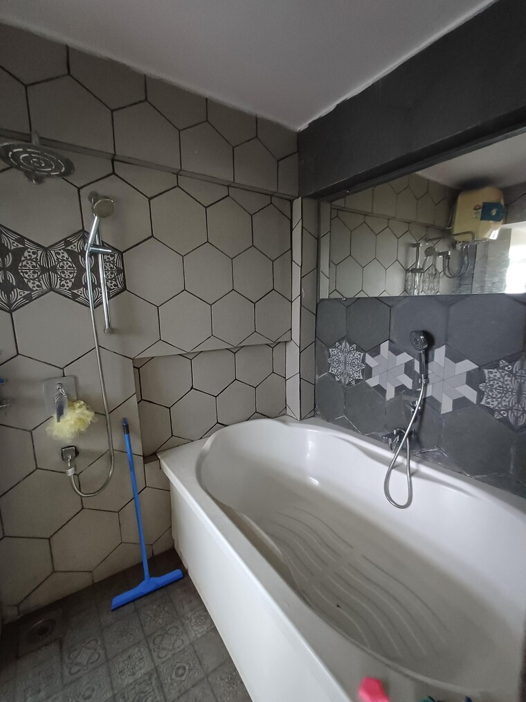 Bathroom, yashvasin-chs-ltd 2 Bedroom 1246 Sq.Ft. Apartment In Kharghar Navi Mumbai 9194060