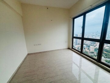 Room in 2 BHK Apartment at Sheth Auris Serenity Tower 2, Malad West – for Rent
