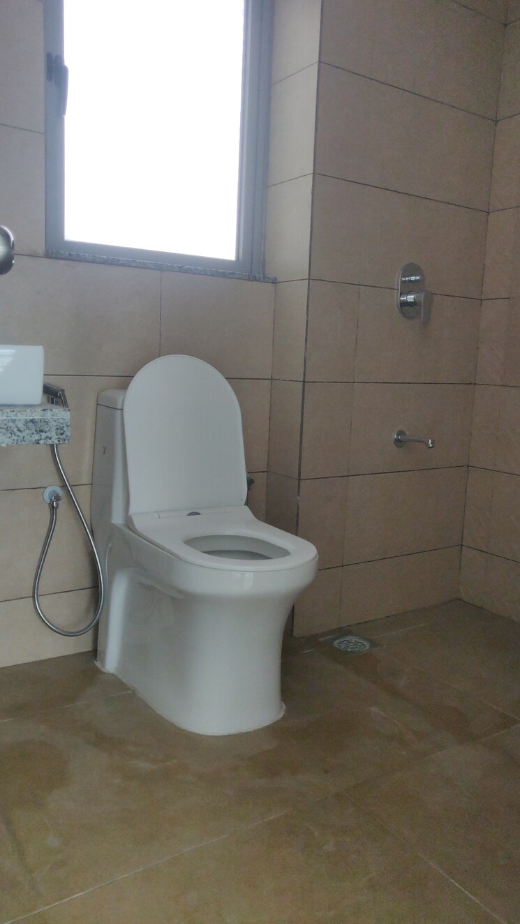 Bathroom, kalpataru-immensa 1 Bedroom 450 Sq.Ft. Apartment In Kolshet Road Thane 9194137