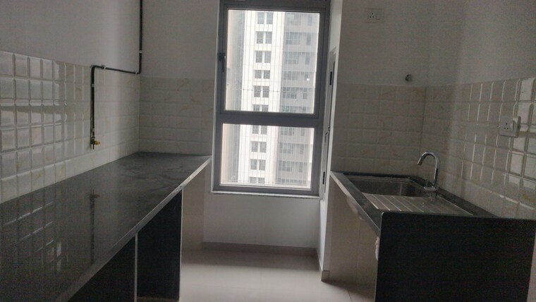 Room, kalpataru-immensa 1 Bedroom 450 Sq.Ft. Apartment In Kolshet Road Thane 9194137