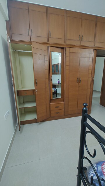 Room in 2 BHK Apartment at Rustam Bagh Layout – for Rent