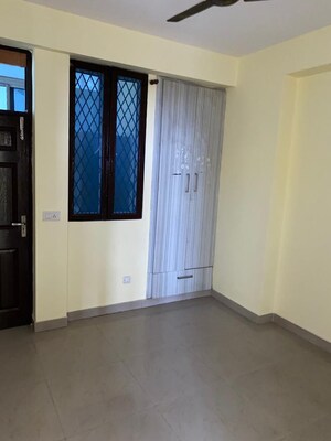 Room in 2 BHK Apartment at Leela Homes, Vaibhav Khand – for Sale