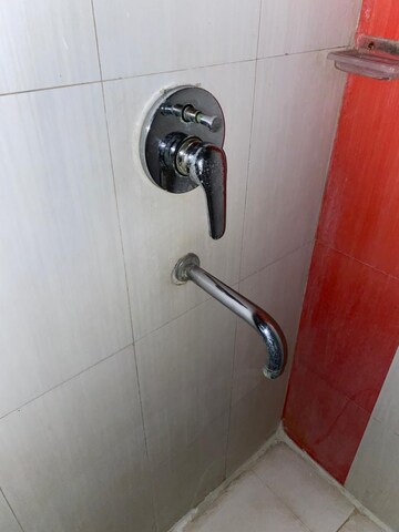 Furnished Amenities in 2 BHK Apartment at Leela Homes, Vaibhav Khand – for Sale