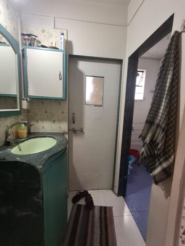 Team Area in 2 BHK Apartment at Manibandh Park CHS, Anand Nagar – for Sale