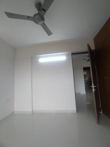 Room in 3 BHK Apartment at Godrej Park Retreat, Sarjapur Road – for Rent