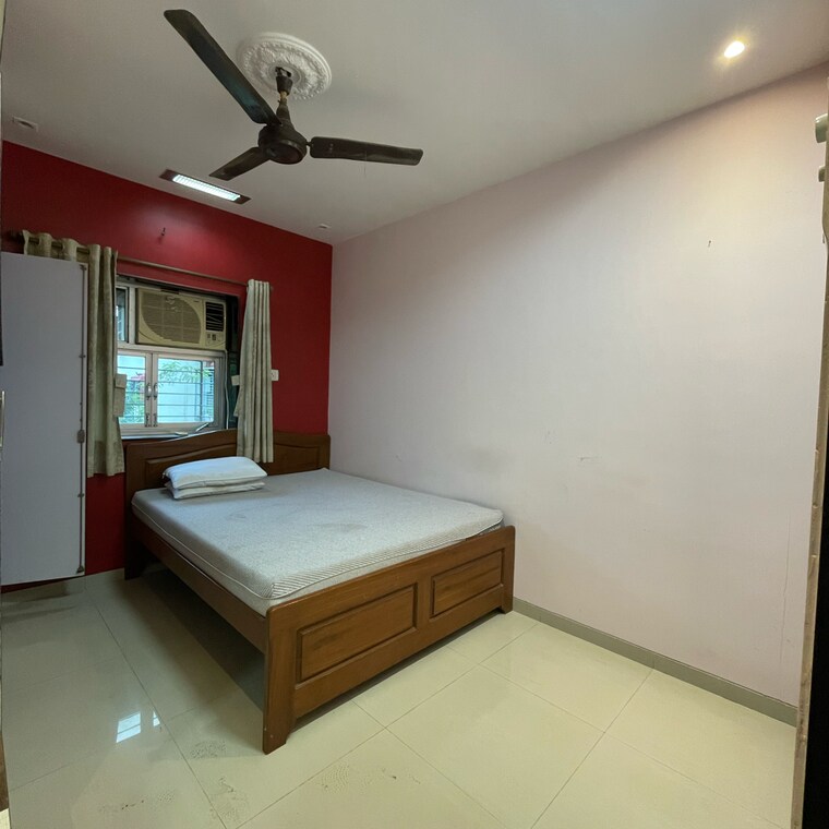 Room, goregaon east 2 Bedroom 640 Sq.Ft. Apartment In Goregaon East Mumbai 9194366