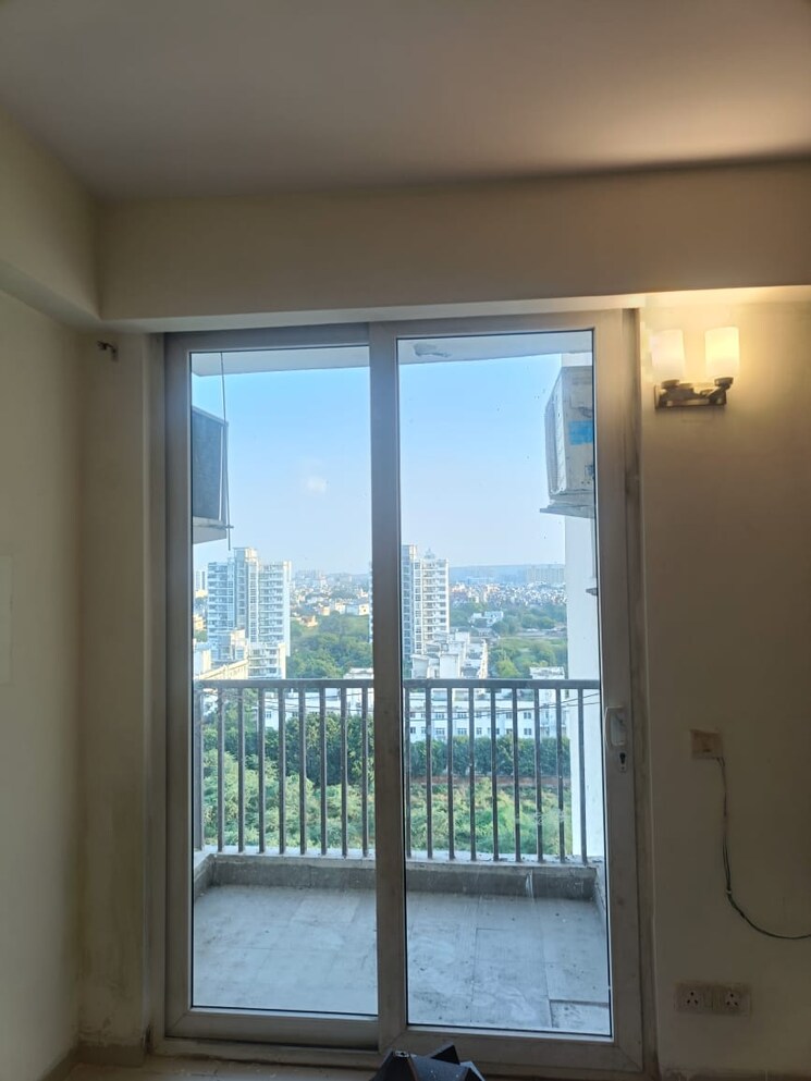 Balcony, shapoorji-pallonji-joyville-phase-2 3 Bedroom 1852 Sq.Ft. Apartment In Sector 102 Gurgaon 9194336