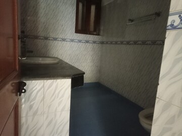 Bedroom in 3.5 BHK Villa at Sector 39 – for Rent