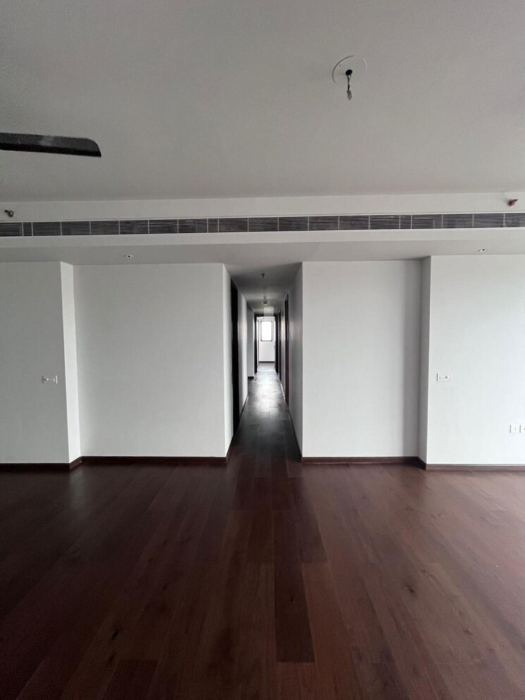 Room, godrej-meridien 3 Bedroom 2002 Sq.Ft. Apartment In Sector 106 Gurgaon 9194359