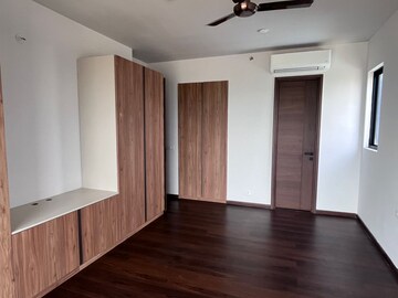 Room in 3 BHK Apartment at Godrej Meridien, Sector 106 – for Rent