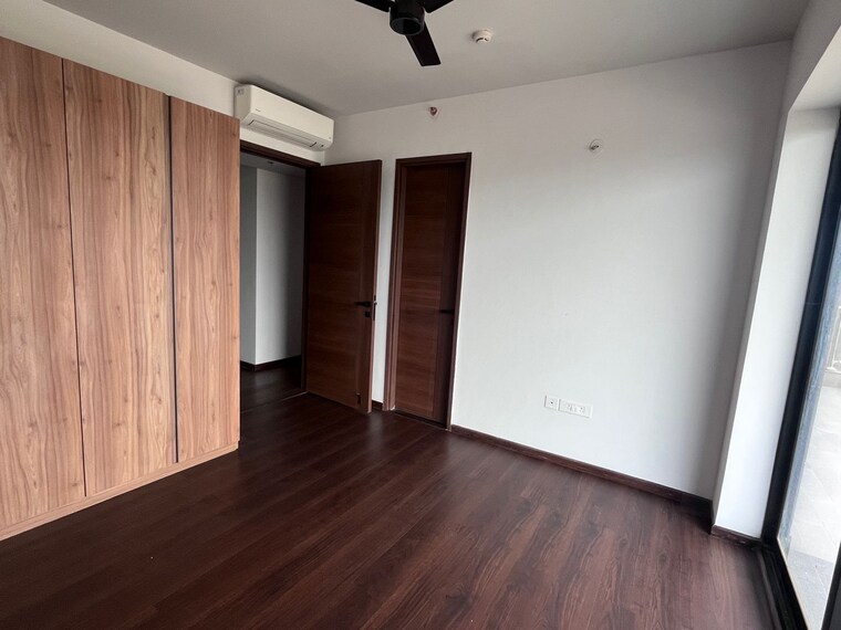 Room, godrej-meridien 3 Bedroom 2002 Sq.Ft. Apartment In Sector 106 Gurgaon 9194359