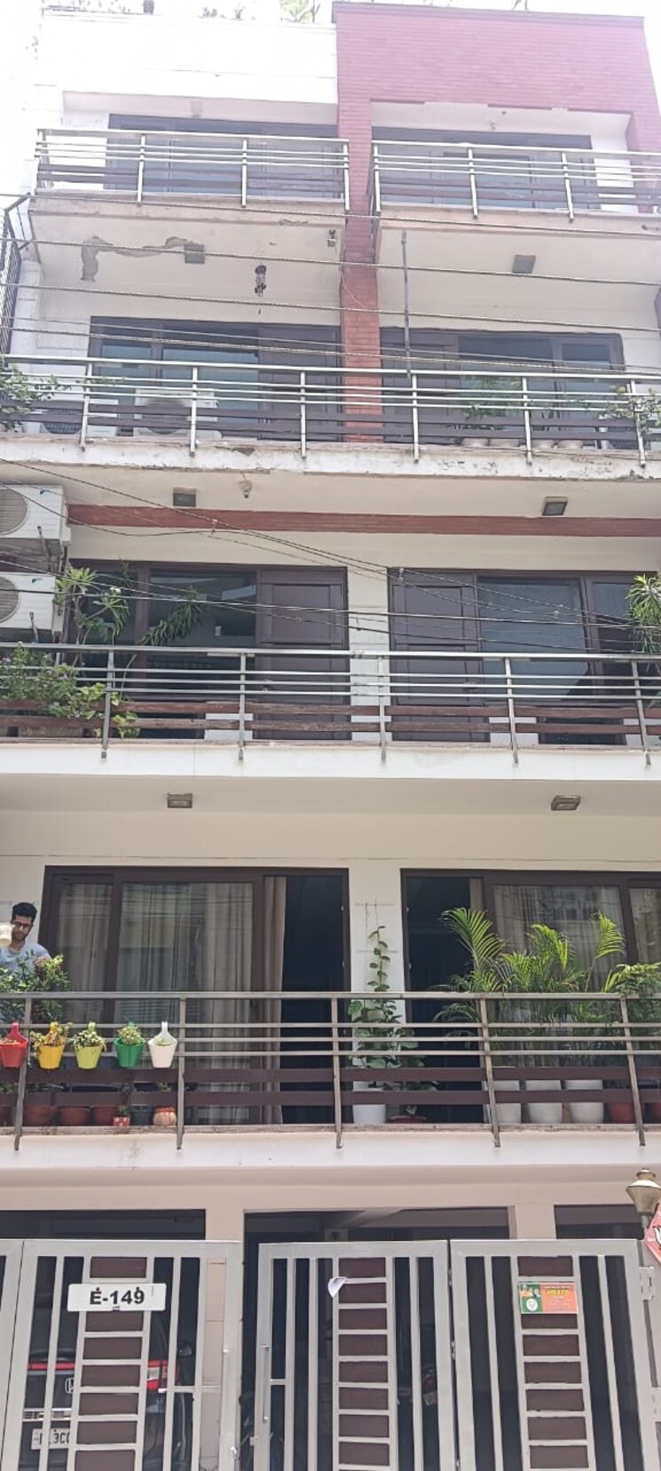 Exterior View, greater kailash i 3 Bedroom 250 Sq.Yd. Builder Floor In Greater Kailash I Delhi 9194365