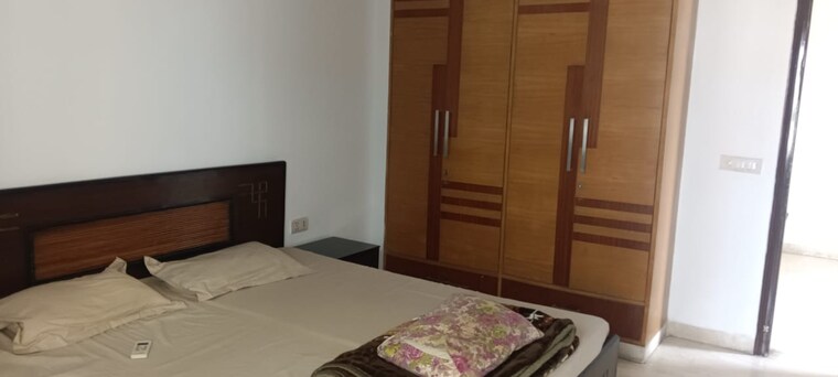 Bedroom, greater kailash i 3 Bedroom 250 Sq.Yd. Builder Floor In Greater Kailash I Delhi 9194365