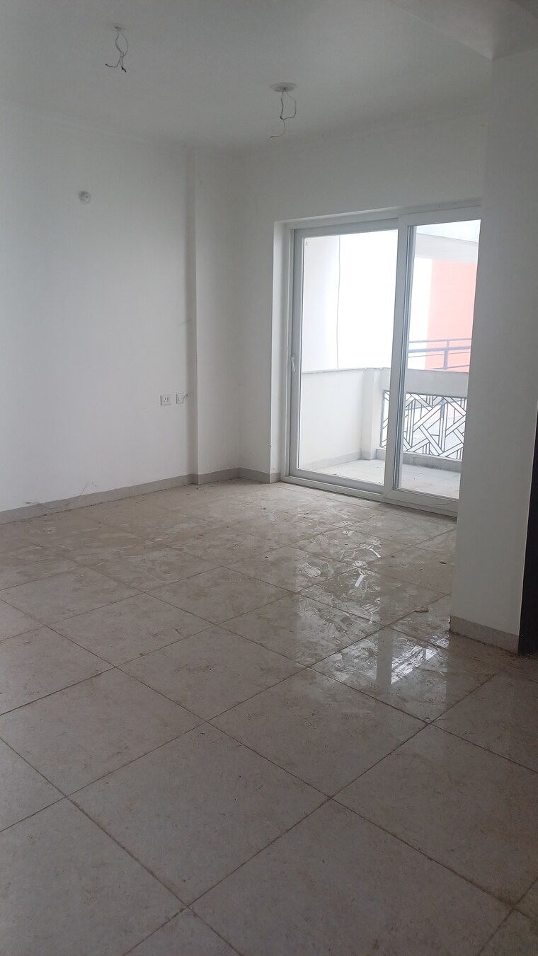 Balcony, surat-residency 3 Bedroom 1545 Sq.Ft. Apartment In Vrinda Van Colony Lucknow 9194434