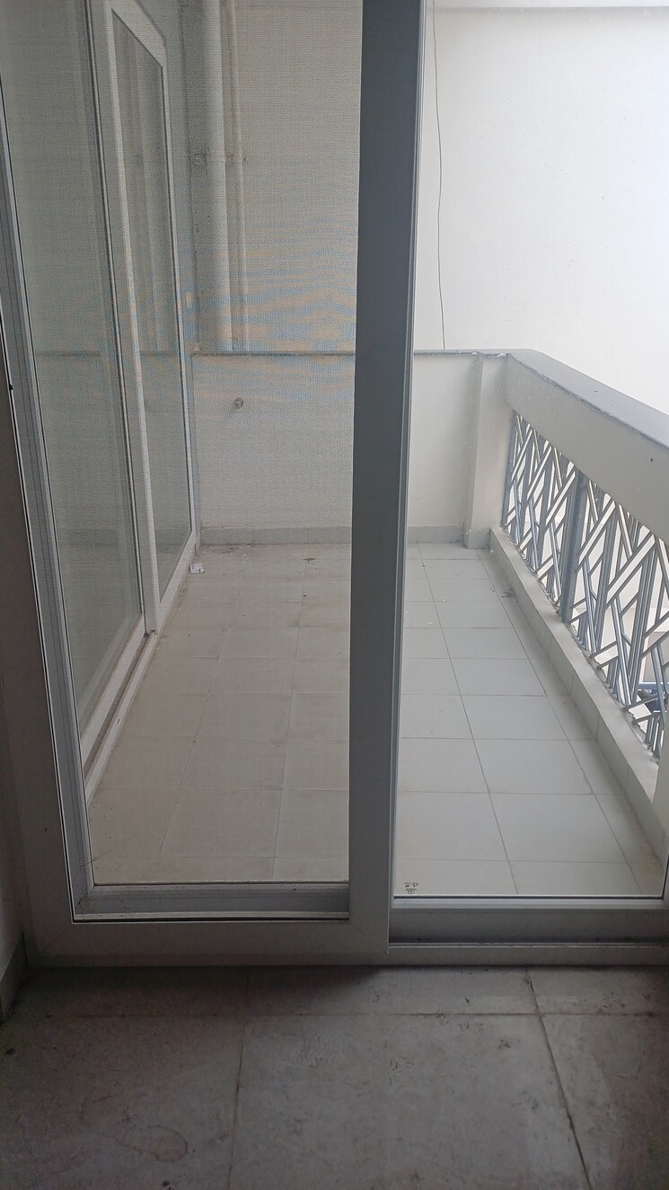 Balcony, surat-residency 3 Bedroom 1545 Sq.Ft. Apartment In Vrinda Van Colony Lucknow 9194434