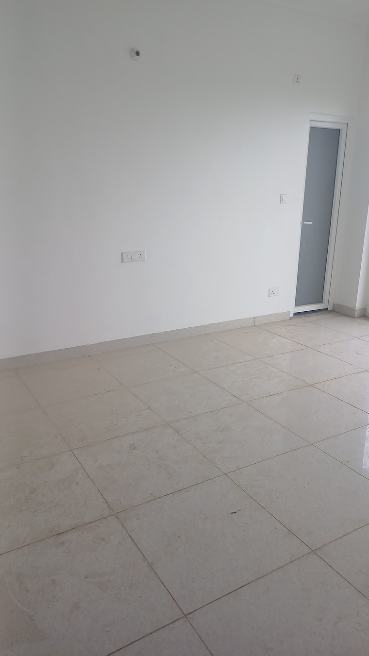 Room, surat-residency 3 Bedroom 1545 Sq.Ft. Apartment In Vrinda Van Colony Lucknow 9194434