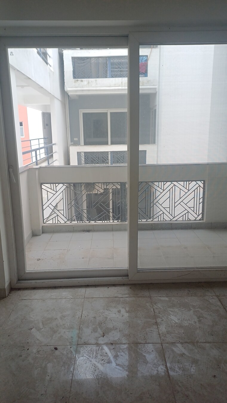 Balcony, surat-residency 3 Bedroom 1545 Sq.Ft. Apartment In Vrinda Van Colony Lucknow 9194434