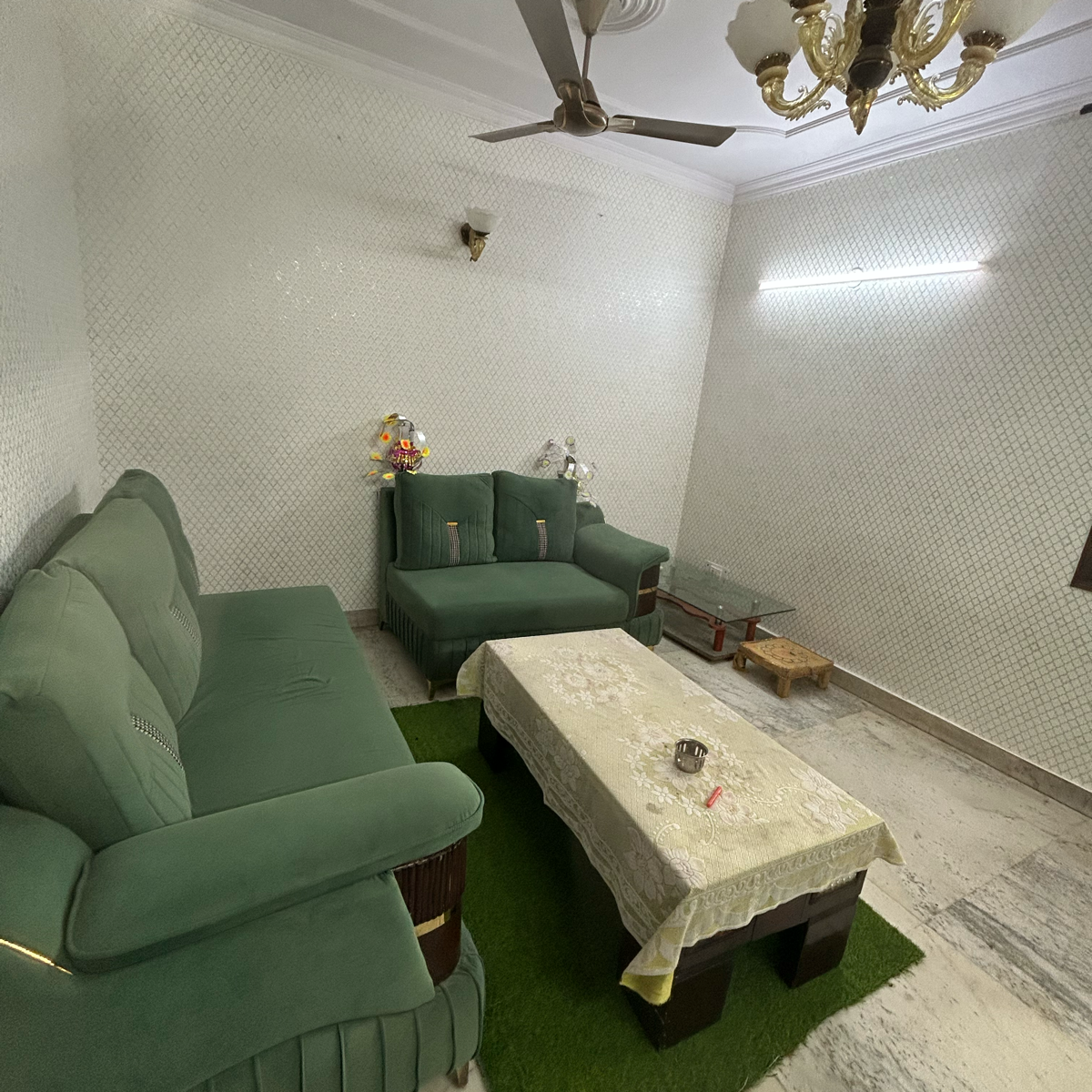 2 BHK + Pooja Room Builder Floor For Rent in Kotla Mubarakpur 